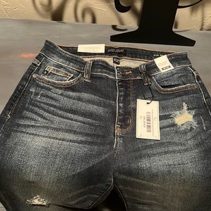 Judy blue mid rise NWT